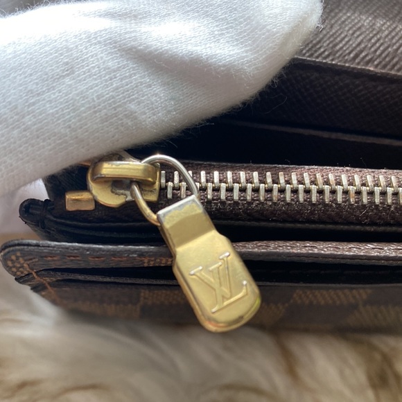 Louis Vuitton Sara Damier bifold long wallet - Picture 8 of 16